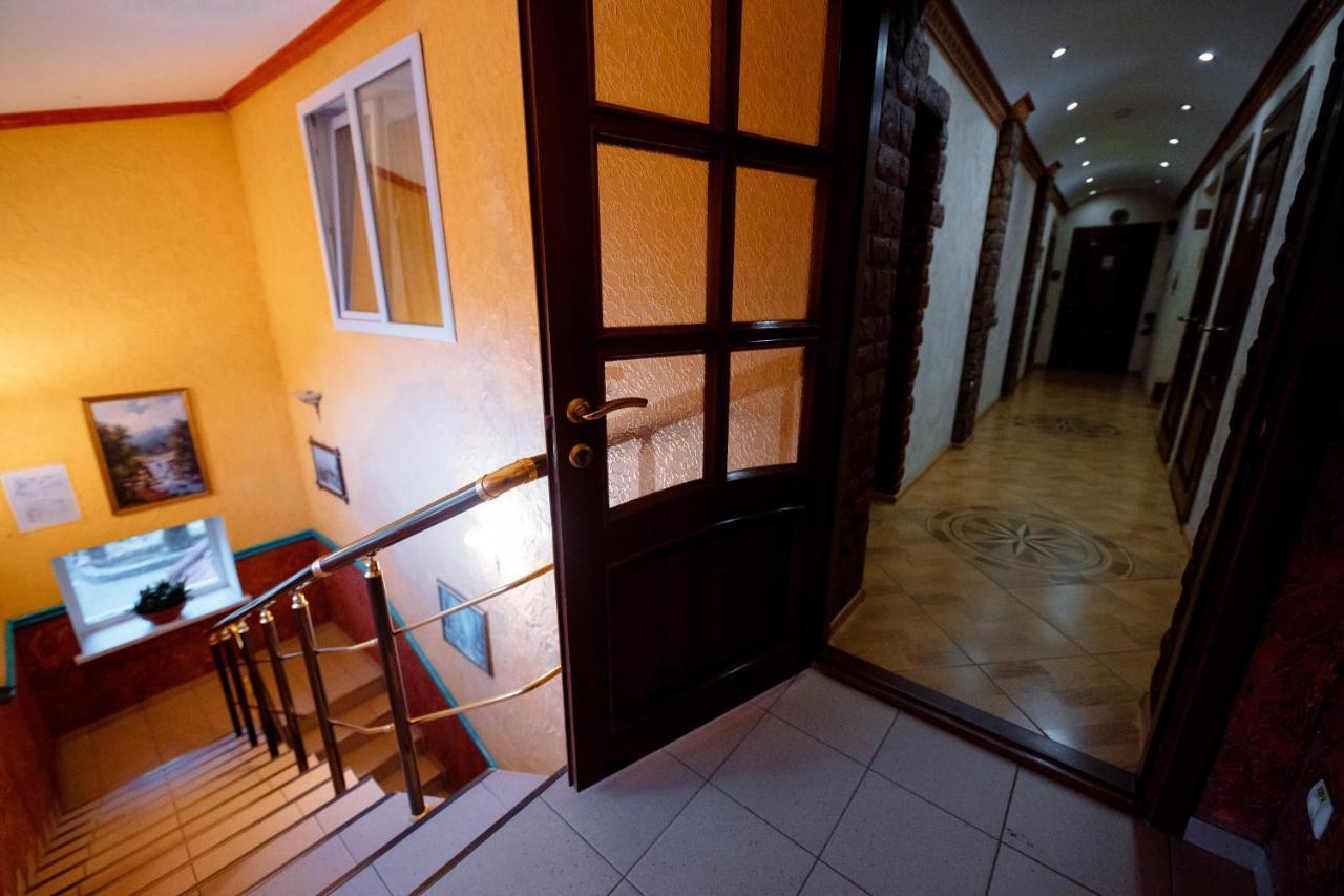 Villa Turistica Oasis Cahul Exteriör bild