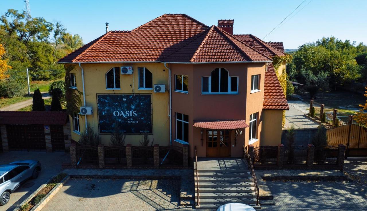 Villa Turistica Oasis Cahul Exteriör bild